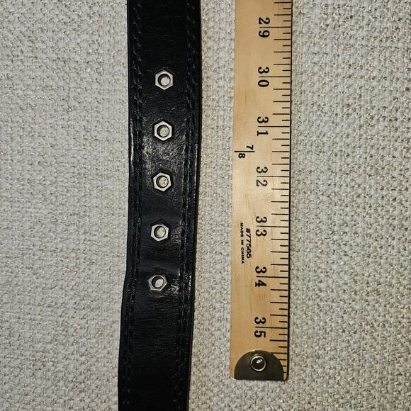 Buckle Black Leather Belt Bolt Detail Thick Leather Black & Silver 30 - 34 - Picture 6 of 6
